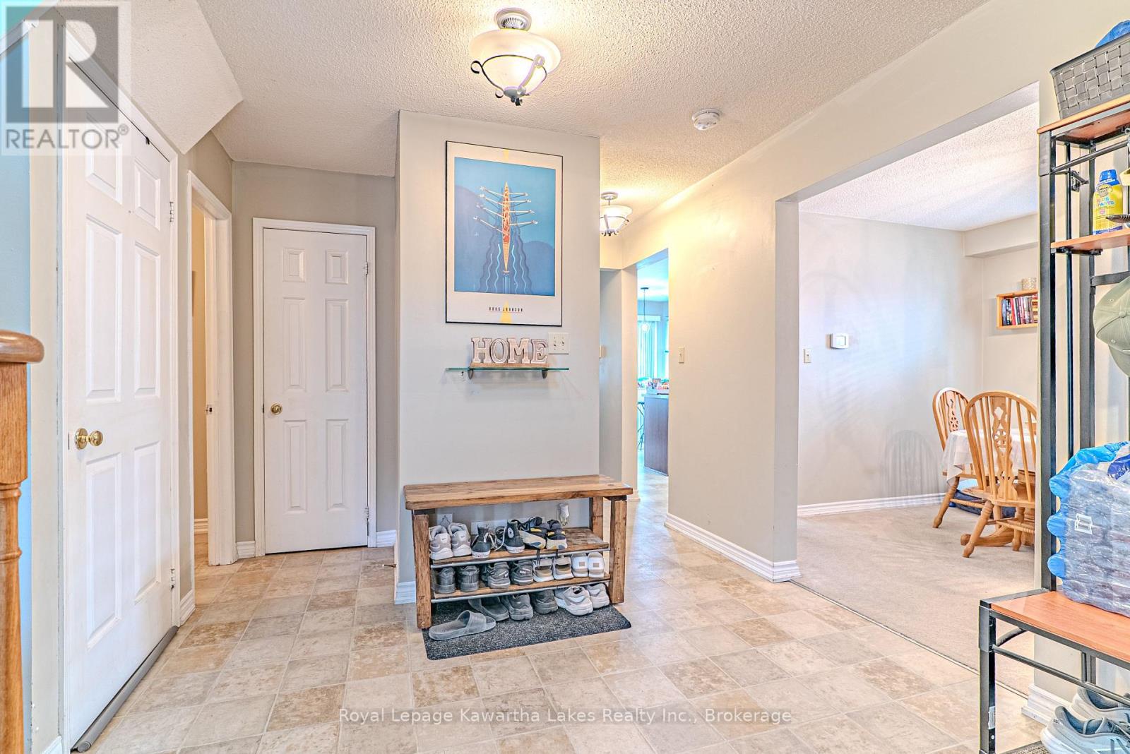 38 Lipton Crescent, Whitby, Ontario  L1R 1W7 - Photo 8 - E13513422