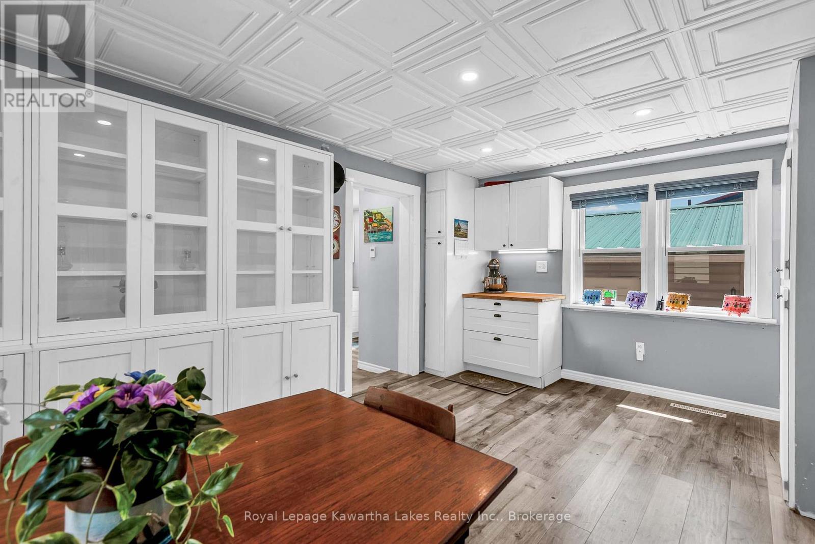 6 Wolfe Street, Kawartha Lakes, Ontario  K9V 2H9 - Photo 11 - X13566294