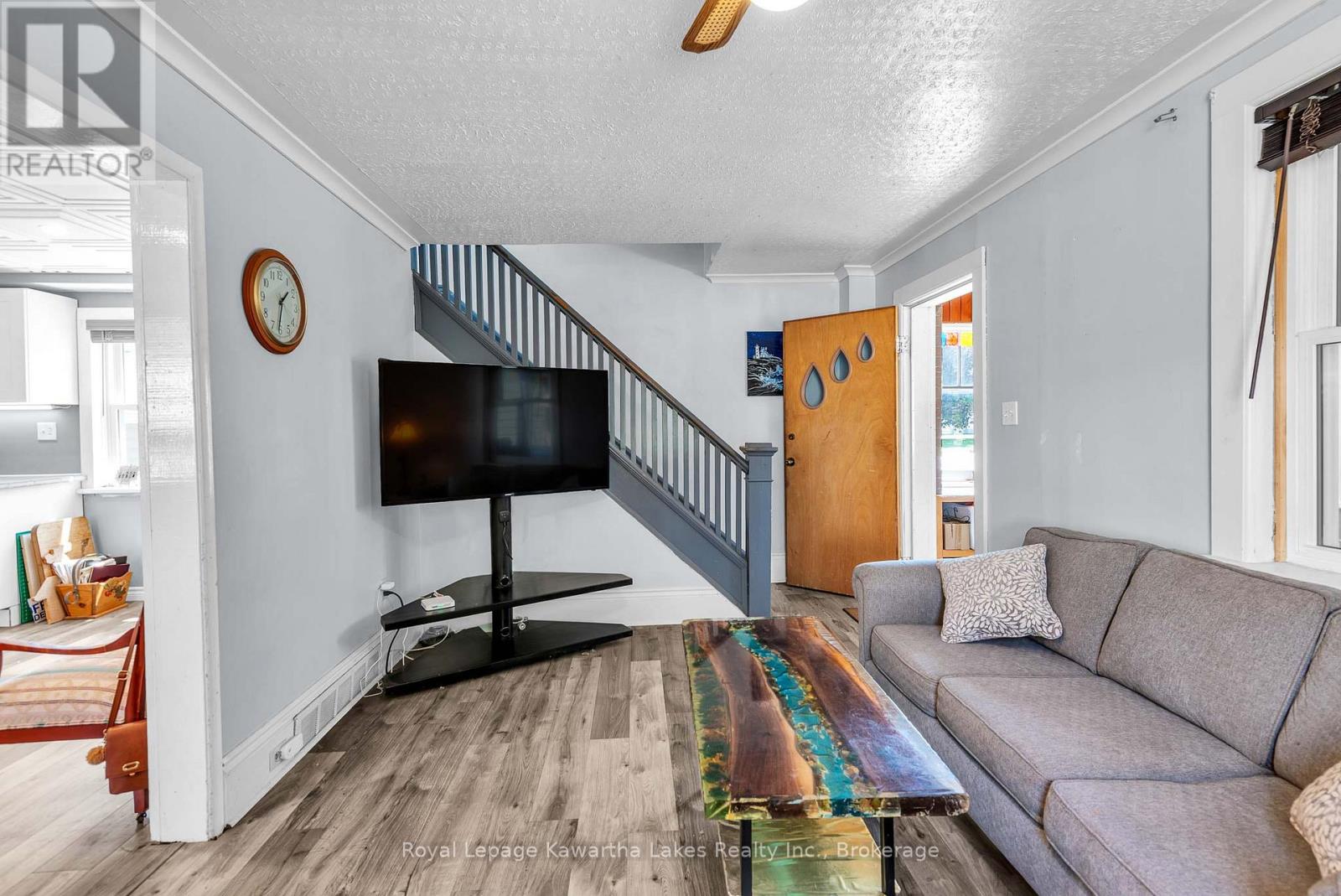 6 Wolfe Street, Kawartha Lakes, Ontario  K9V 2H9 - Photo 13 - X13566294