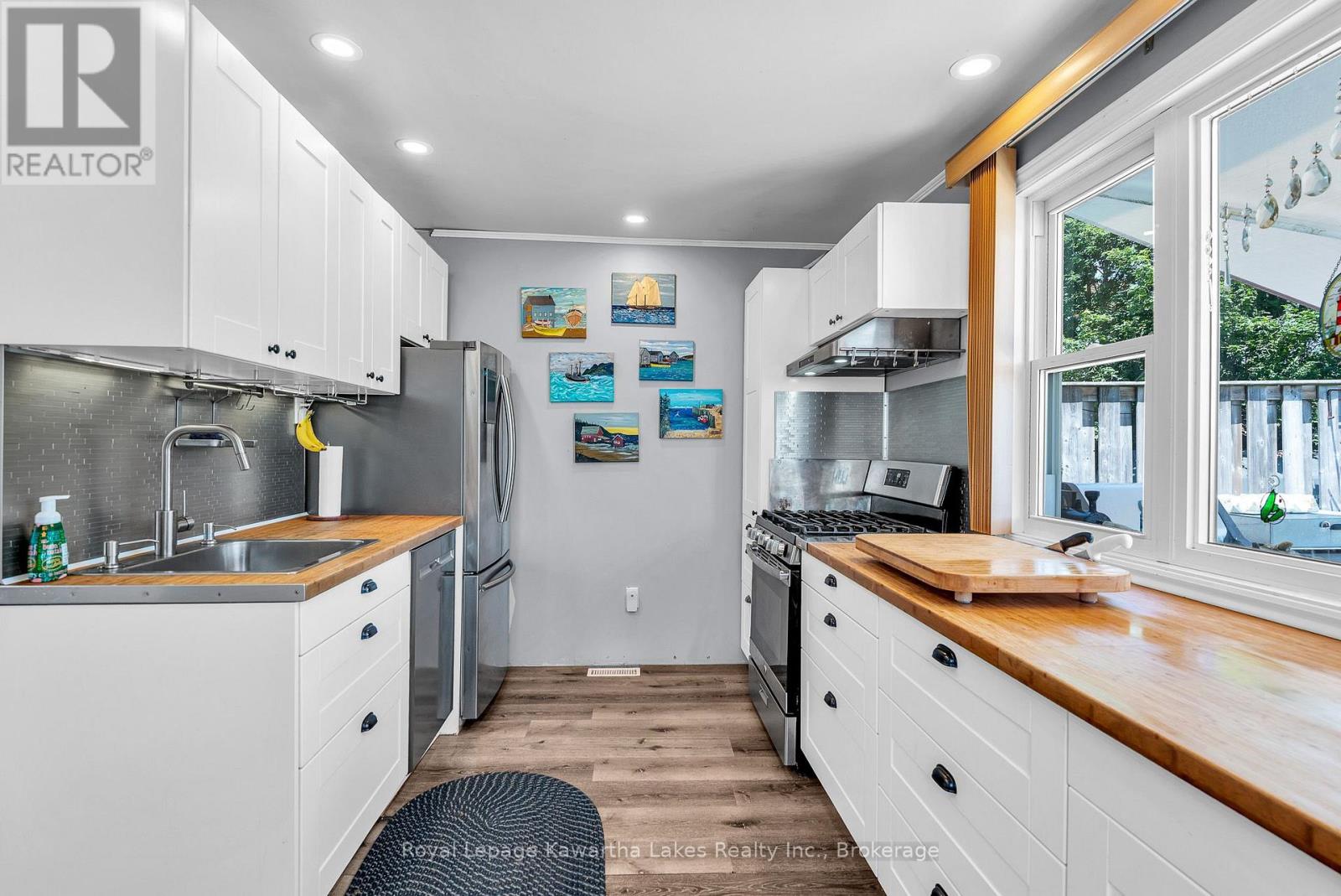 6 Wolfe Street, Kawartha Lakes, Ontario  K9V 2H9 - Photo 4 - X13566294