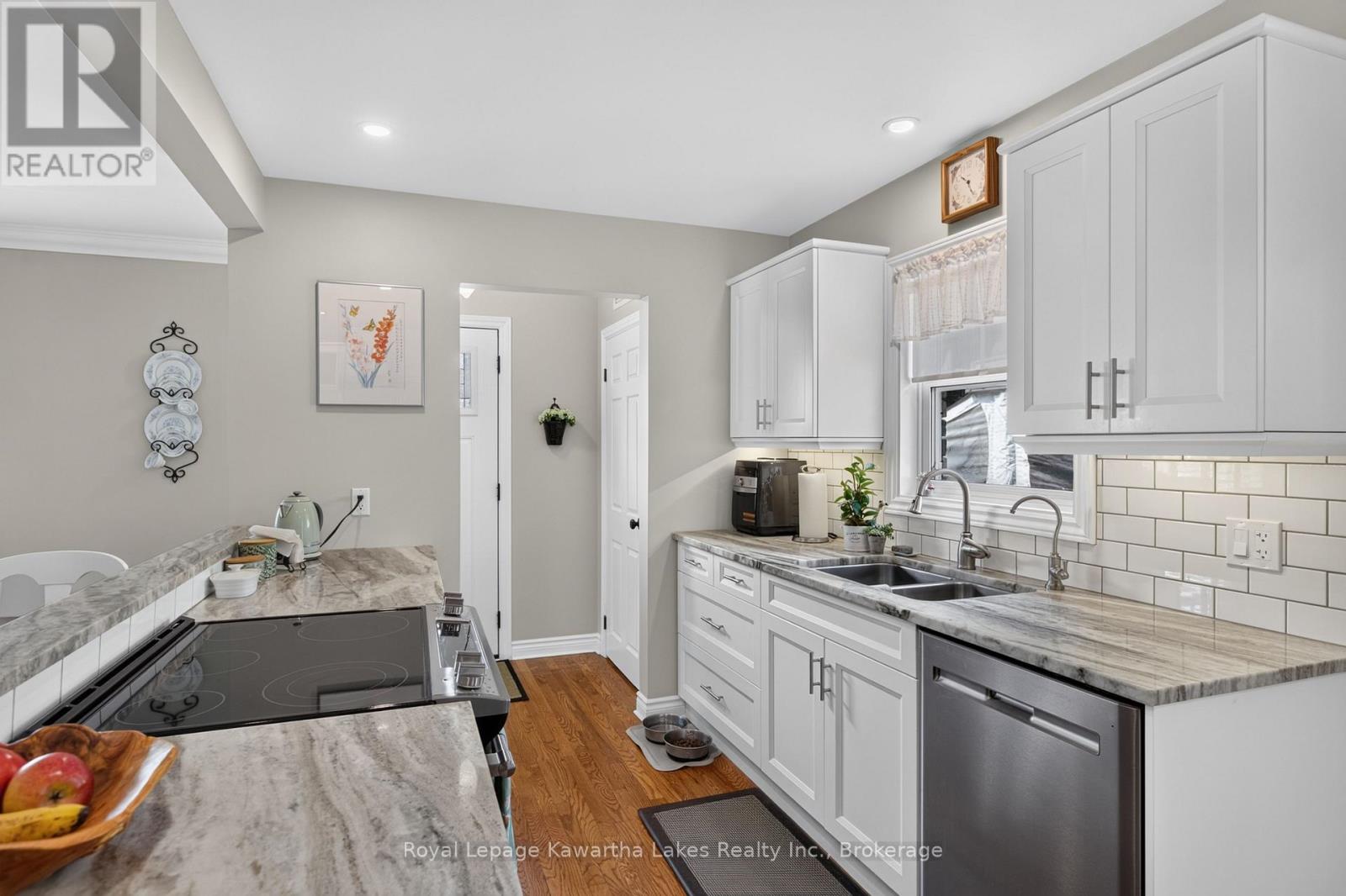 18 Madill Crescent, Kawartha Lakes, Ontario  K9V 5W8 - Photo 6 - X13582410