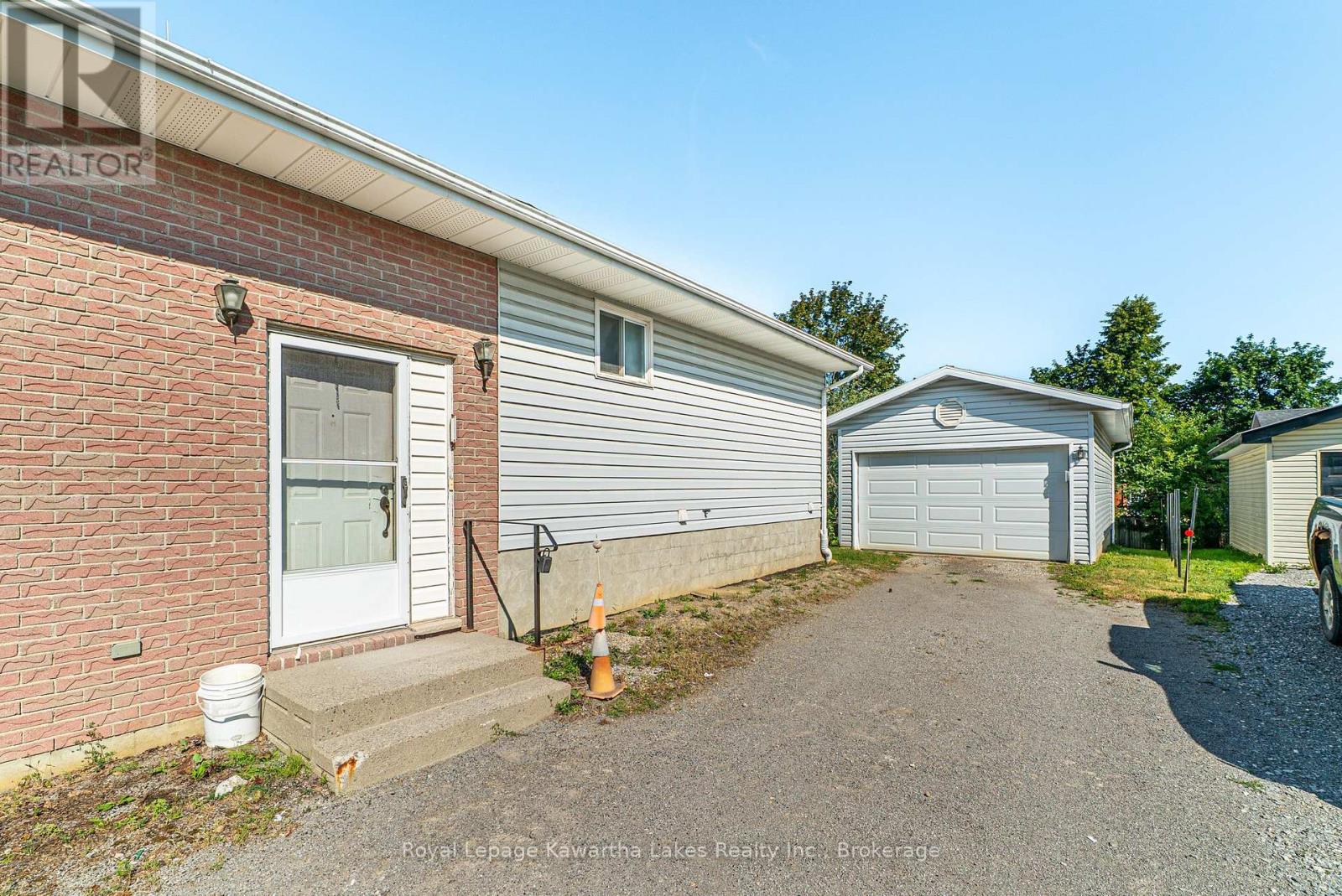 182 Colborne Street W, Kawartha Lakes, Ontario  K9V 6A1 - Photo 5 - X13589448