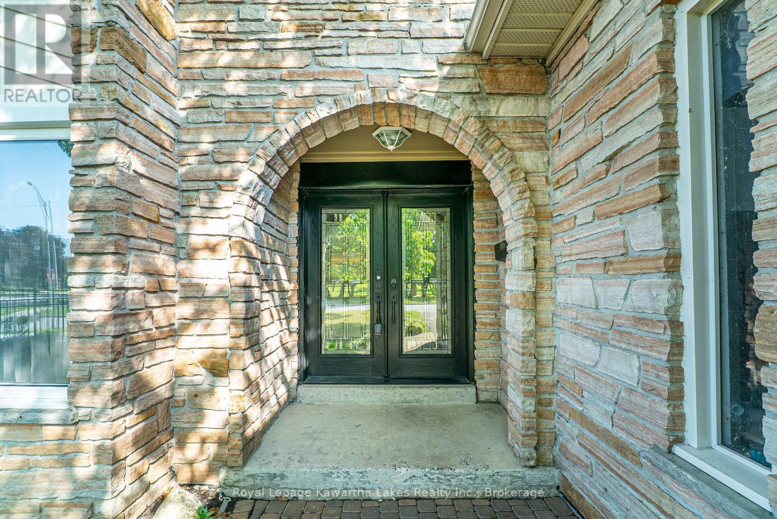 60 Sanderling Crescent, Kawartha Lakes, Ontario  K9V 4N2 - Photo 3 - X13603578