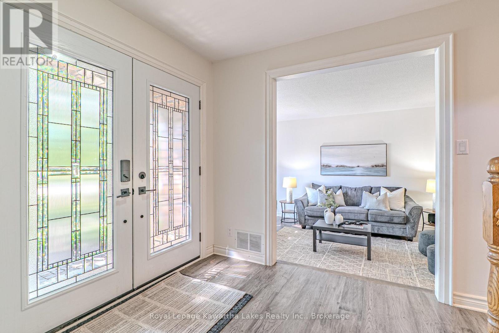 60 Sanderling Crescent, Kawartha Lakes, Ontario  K9V 4N2 - Photo 4 - X13603578