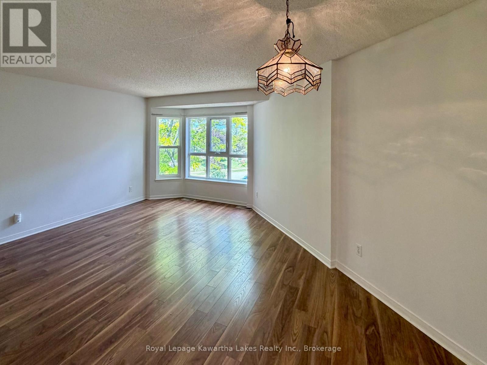 303 - 4 Heritage Way, Kawartha Lakes, Ontario  K9V 5Z2 - Photo 11 - X13621294