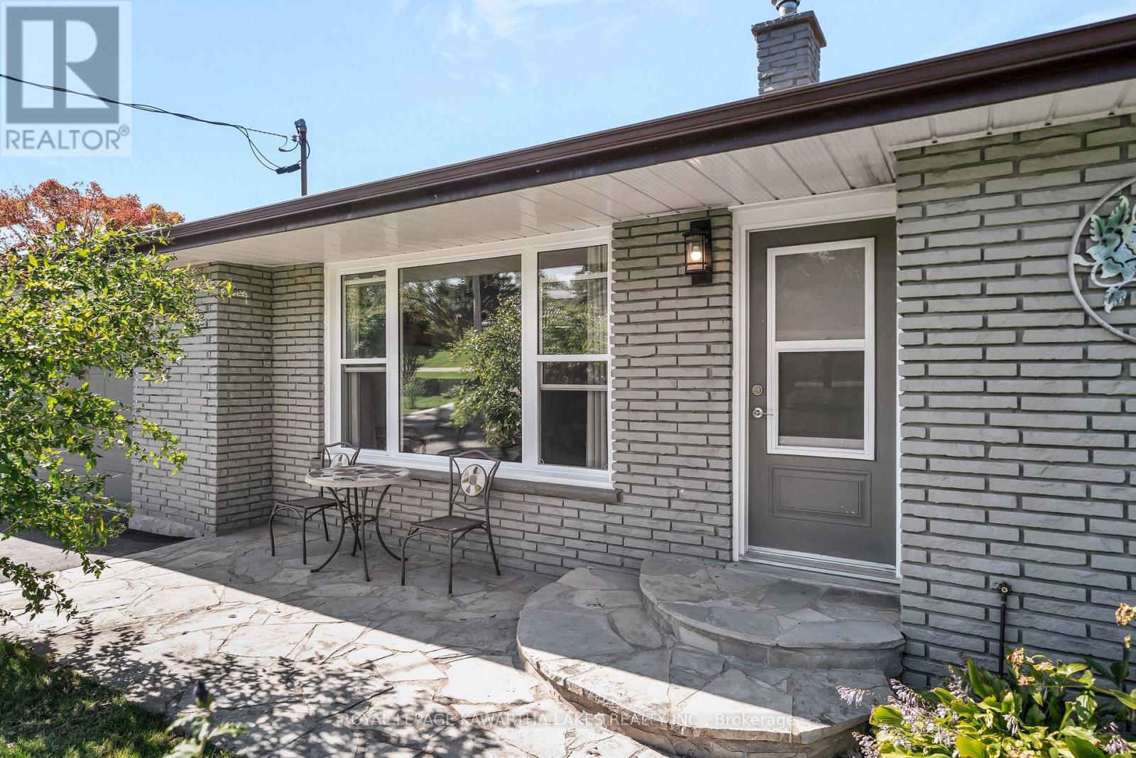 9 Buckhorn Road, Kawartha Lakes, Ontario  K9V 4R6 - Photo 3 - X13632686
