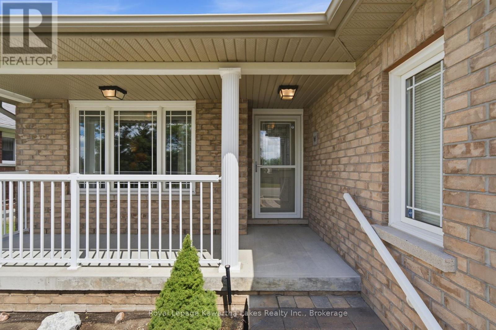 32 Gee Crescent, Kawartha Lakes, Ontario  K9V 6G4 - Photo 3 - X13640682
