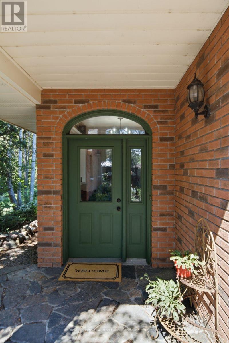 100 Pinewood Boulevard, Kawartha Lakes, Ontario  K0M 2B0 - Photo 5 - X13645434