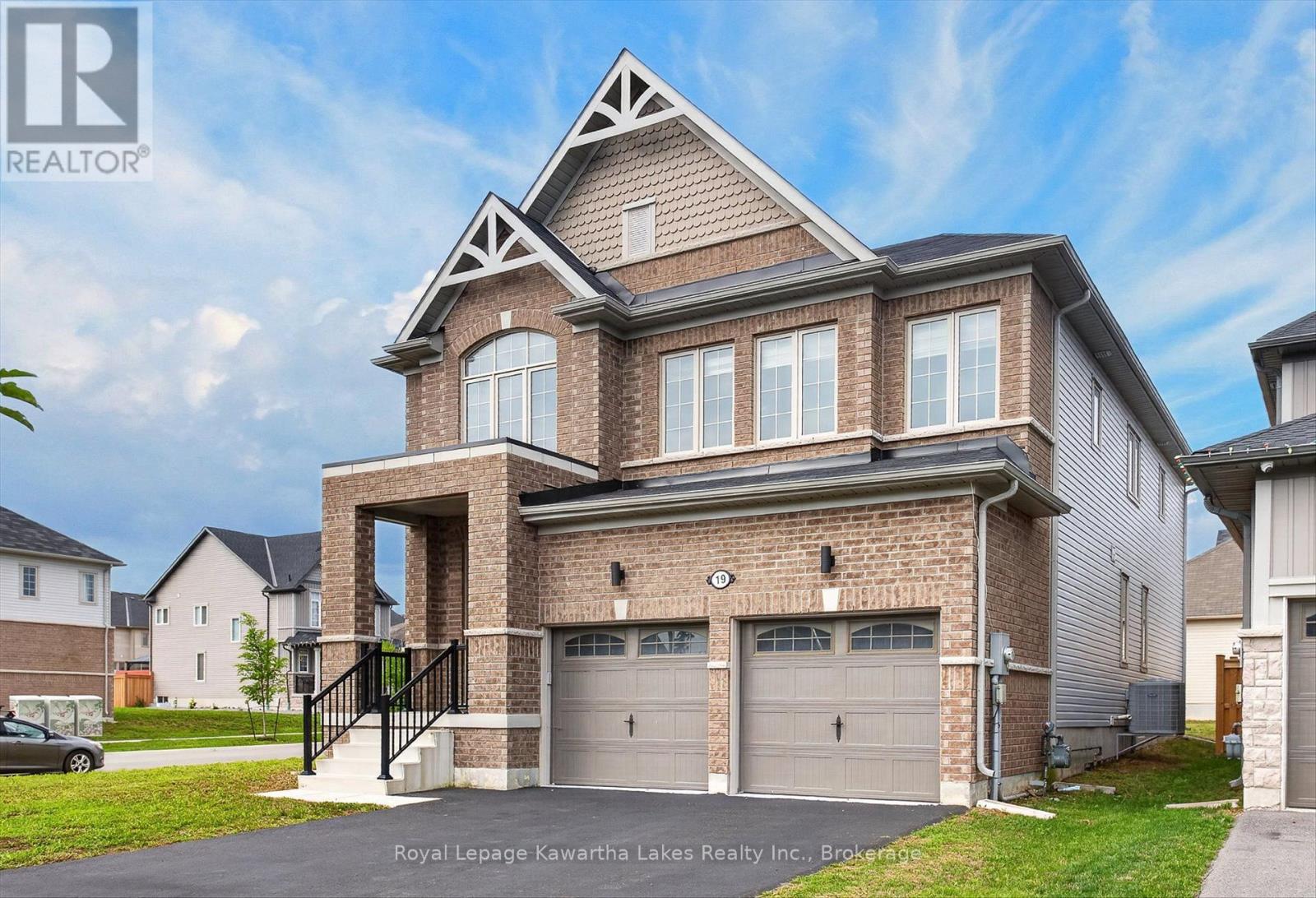 19 Hennessey Crescent, Kawartha Lakes, Ontario  K9V 0P2 - Photo 1 - X13660766