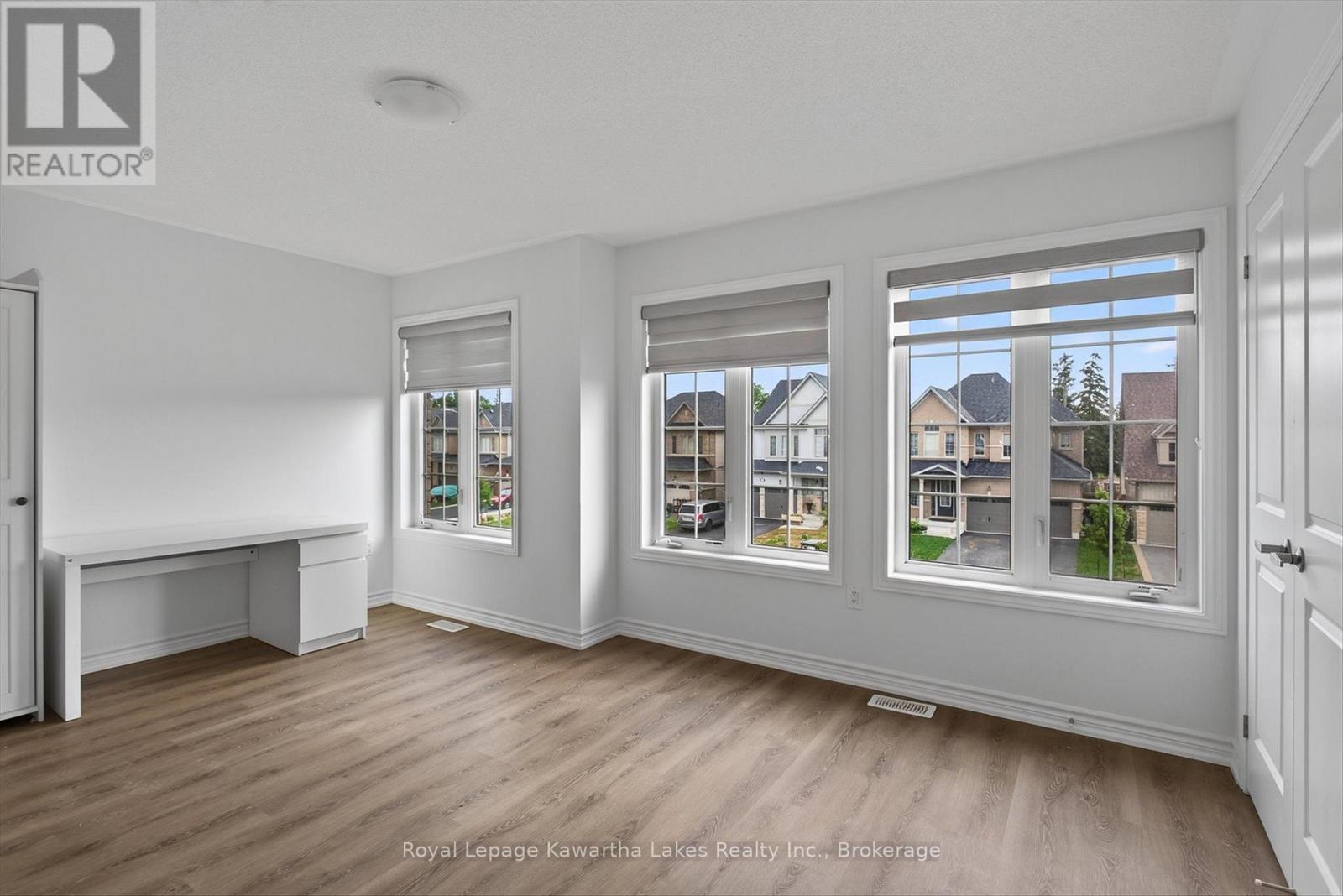 19 Hennessey Crescent, Kawartha Lakes, Ontario  K9V 0P2 - Photo 23 - X13660766