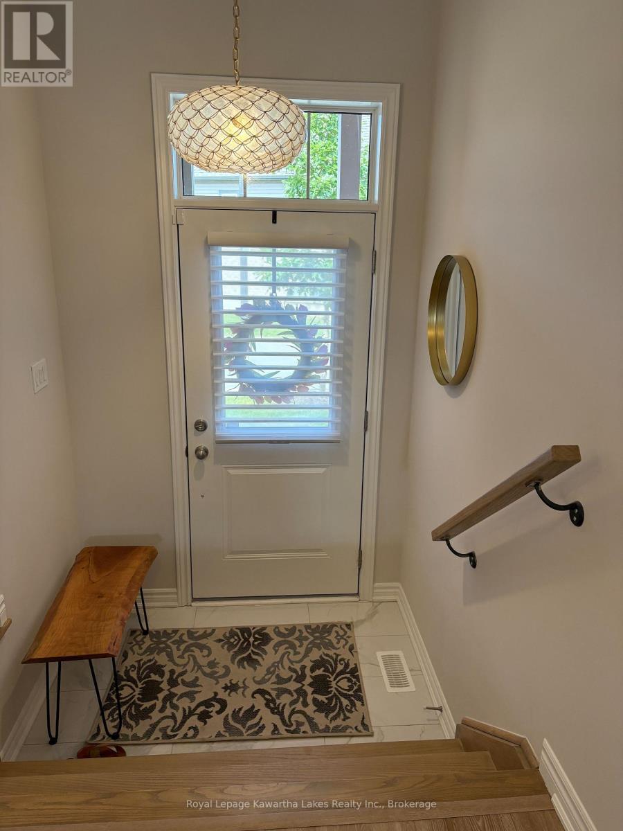 Unit 42 - 17 Lakewood Cres Crescent, Kawartha Lakes, Ontario  K0M 1A0 - Photo 3 - X13698534