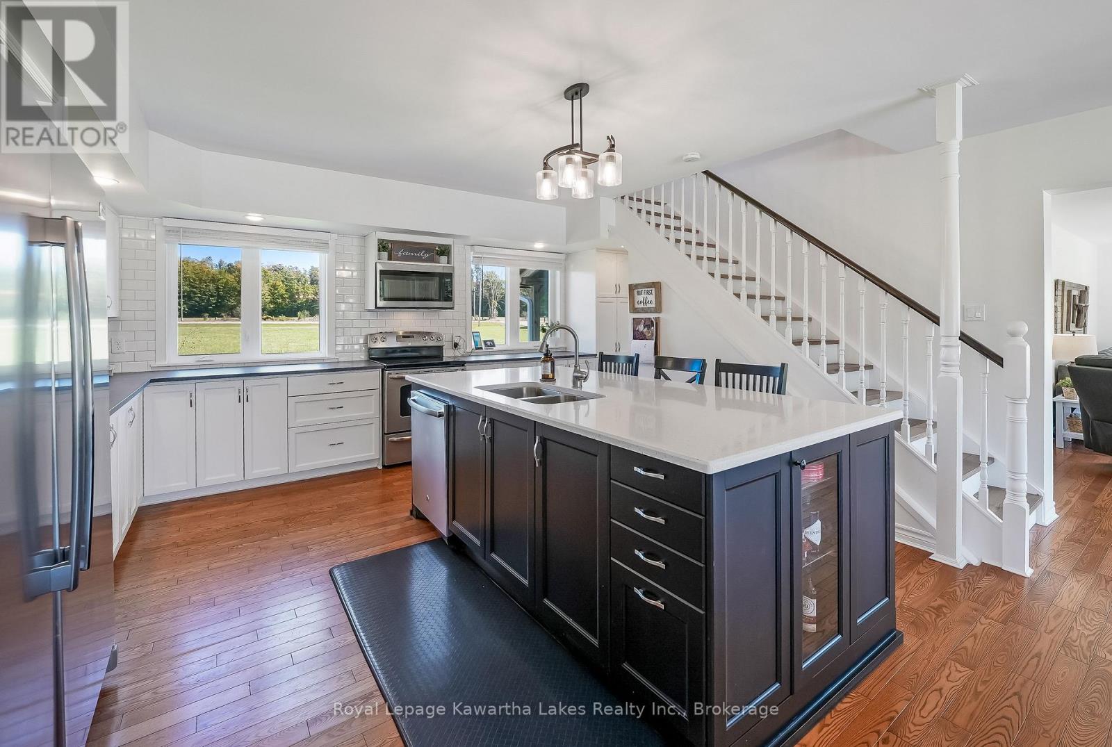 2433 County Rd 121 Road, Kawartha Lakes, Ontario  K0M 1C0 - Photo 15 - X13781474
